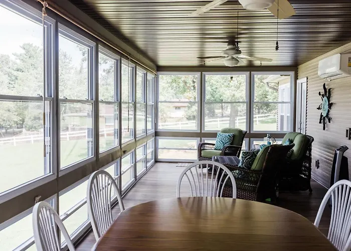 Waterfront Retreat With Hot Tub Holiday home